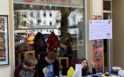 CARROTMOB DES GYMNASIUMS AM STADTGARTEN IN SAARLOUIS